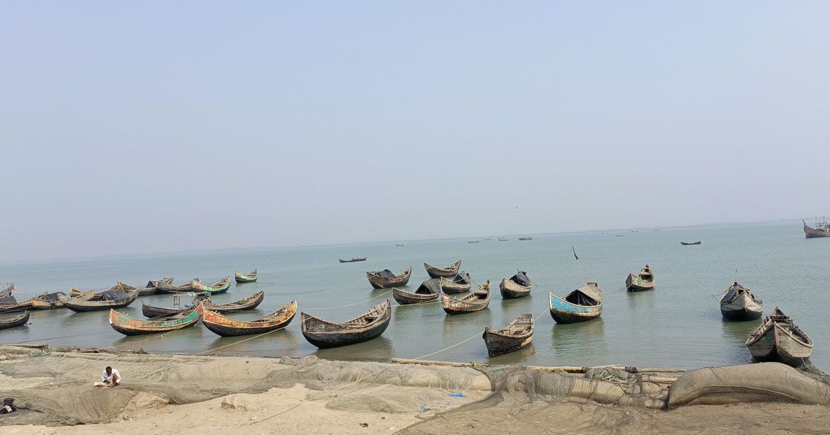 মিয়ানমারে-ফের-গোলাগুলি-কাঁপল-টেকনাফ-সীমান্ত