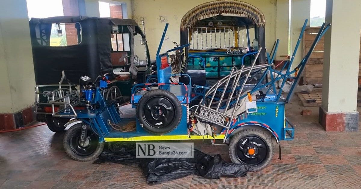 ভাঙ্গায় আলাদা সড়ক দুর্ঘটনায় বাবা-ছেলেসহ নিহত ৪