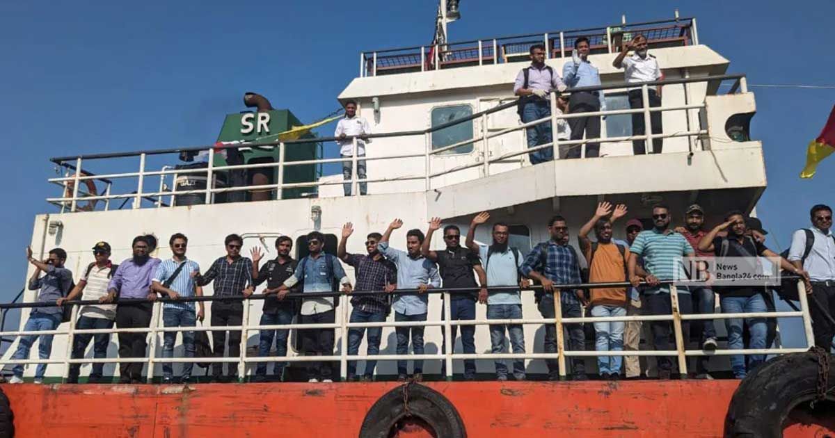 স্বজনদের-কাছে-ফিরলেন-এমভি-আব্দুল্লাহর-২৩-নাবিক