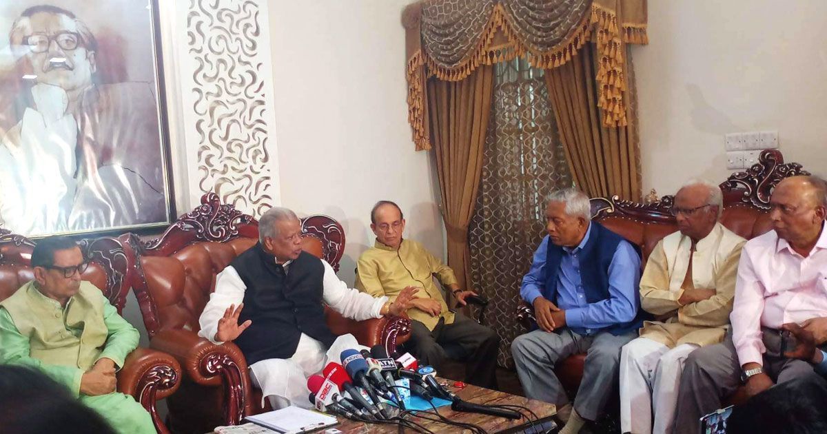 বৈঠকে বসছে ১৪ দল