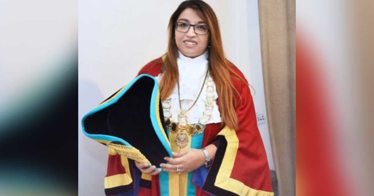 যুক্তরাজ্যের-লোয়েস্টওফটের-মেয়র-বাংলাদেশি-বংশোদ্ভূত-নাসিমা-