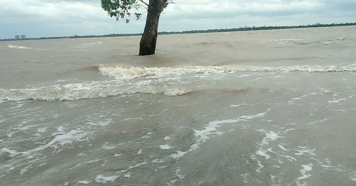 চার  ফুট উচ্চতার জলোচ্ছ্বাসে ডুবে গেছে সুন্দরবন