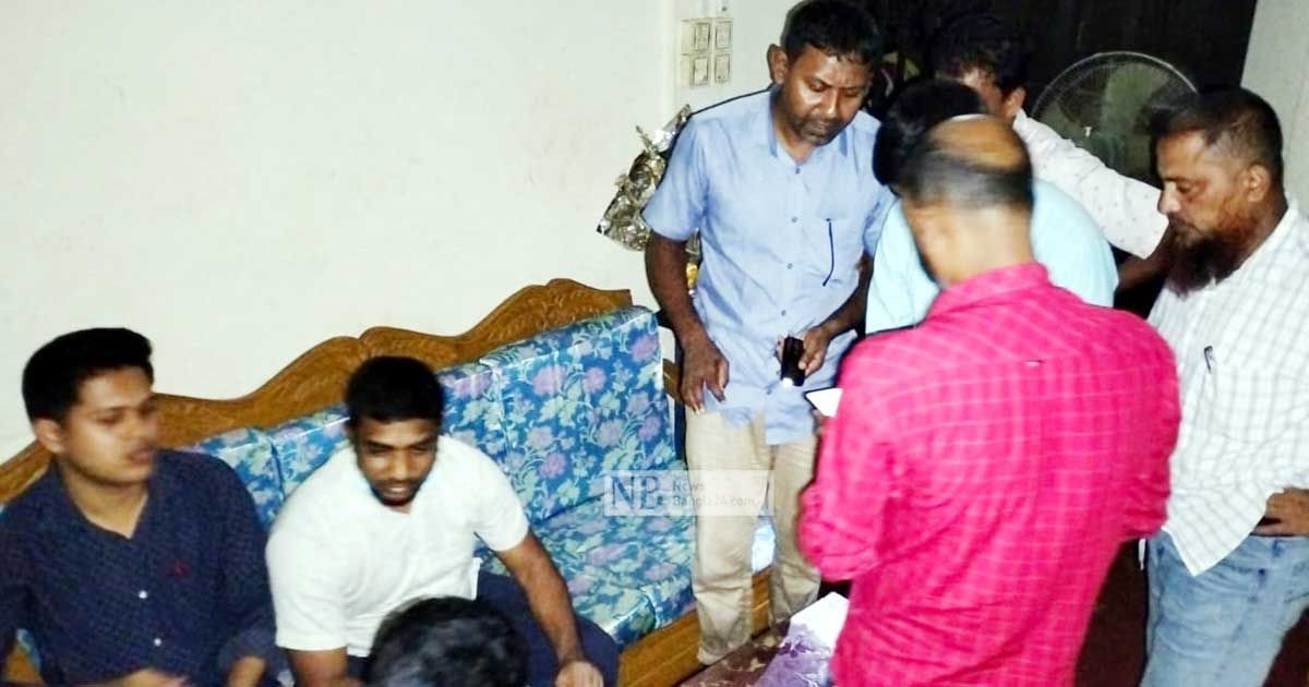 মদের দোকানে ‘৩ লাখ টাকা চাঁদা দাবি’, মাদকের ডিডি অবরুদ্ধ