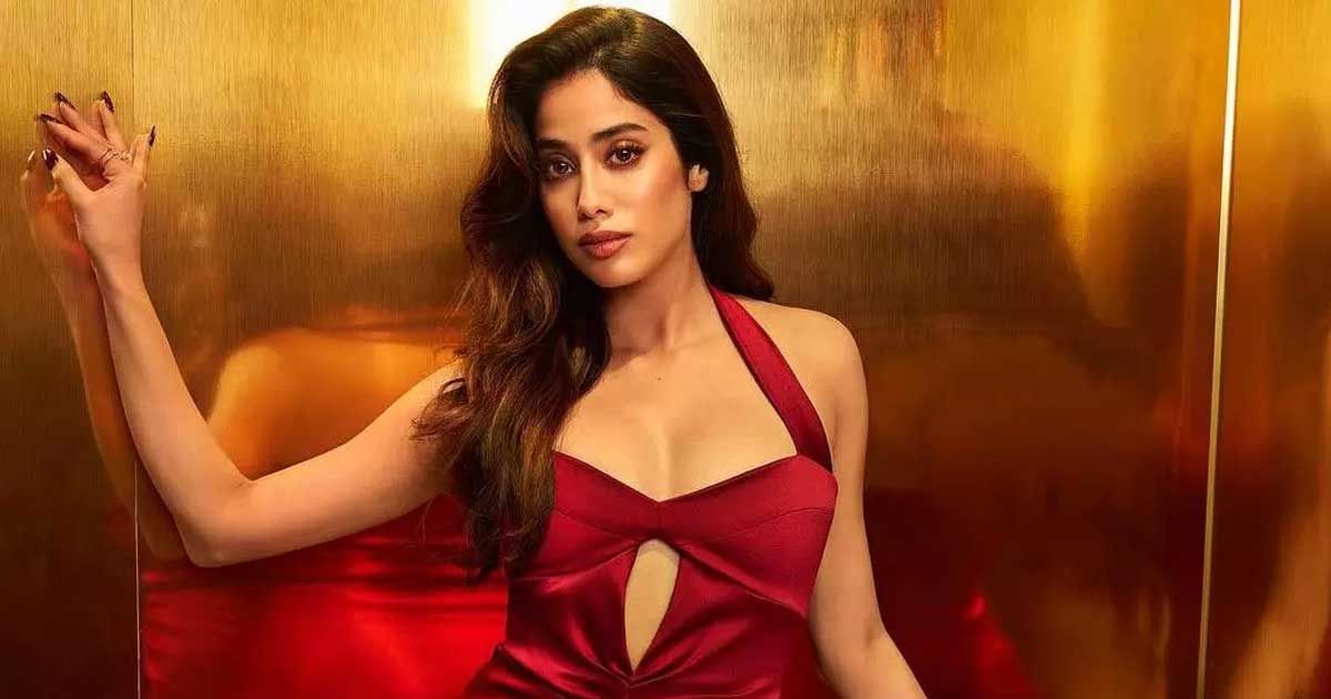 প্রেমে শারীরিক ঘনিষ্ঠতা থেকে আসে বিপদ: জাহ্নবী