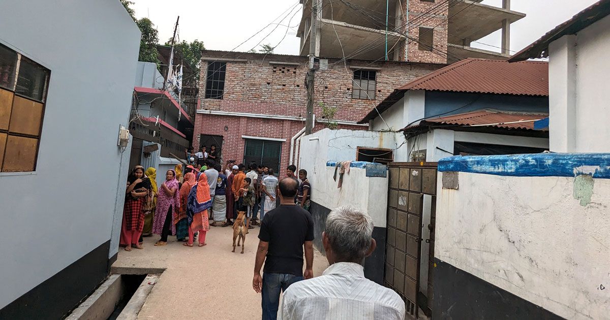 মরদেহের-খোঁজে-মাদক-কারবারির-বাড়িতে-দিনভর-তল্লাশি