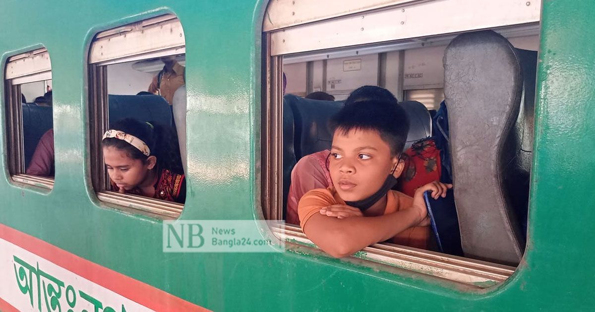 ট্রেনে ঈদযাত্রা শুরু 