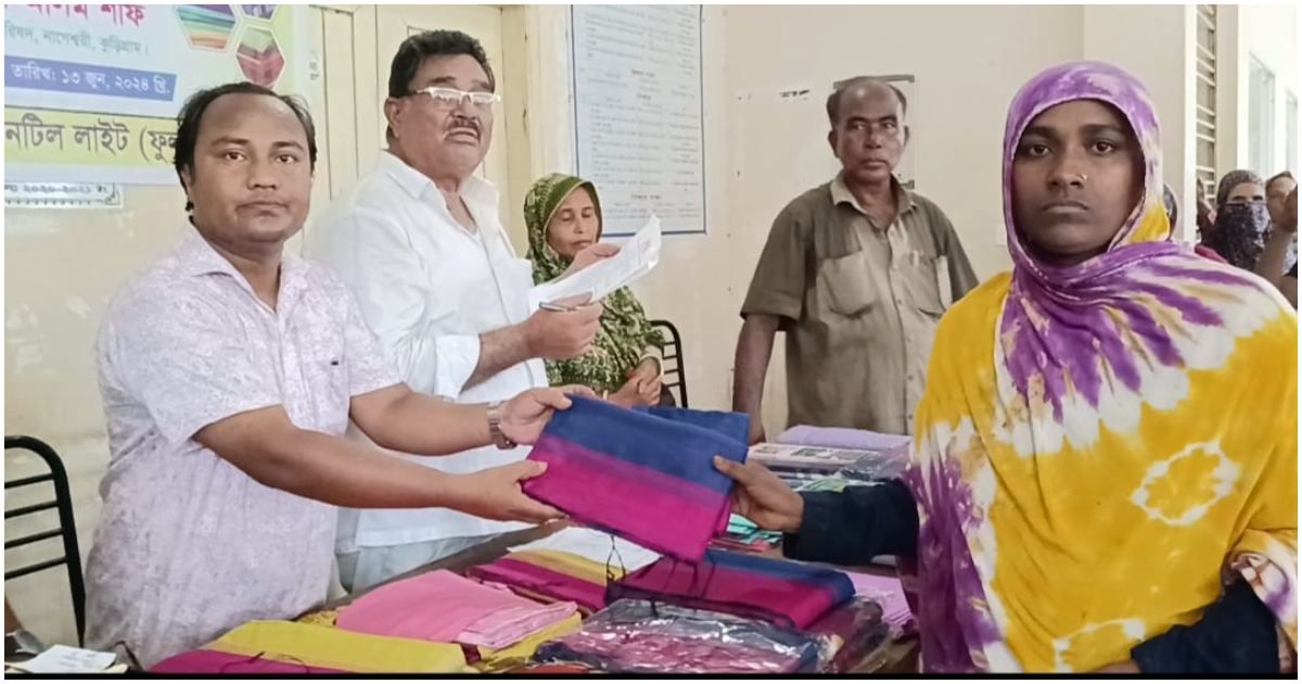 বাল্যবিয়ে-বন্ধের-শপথ-নিয়ে-১০-টাকায়-পেলেন-শাড়ি-লুঙ্গি
