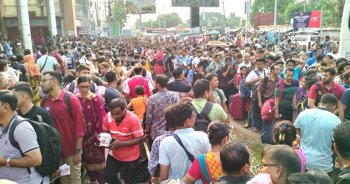 ঈদের-ছুটিতে-বেনাপোলে-যাত্রীর-ভিড়-পেট্রাপোলে-ভোগান্তি