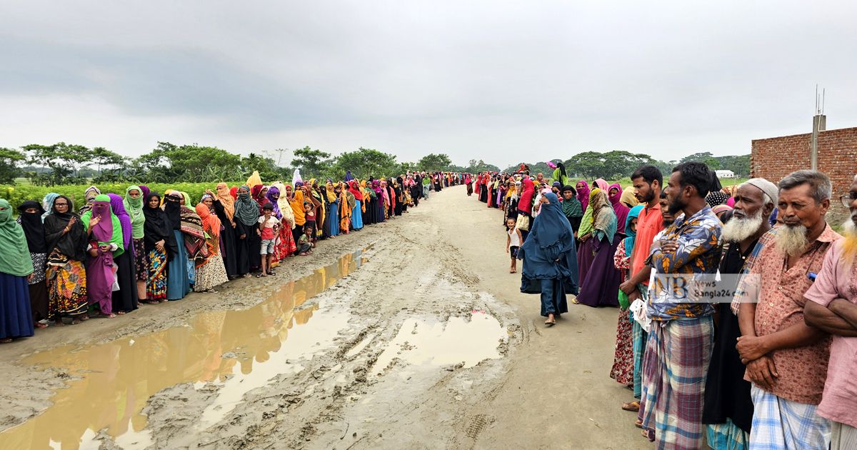 প্রধানমন্ত্রীর-ঈদ-উপহার-না-পেয়ে-রাস্তায়-নেমেছেন-তারা