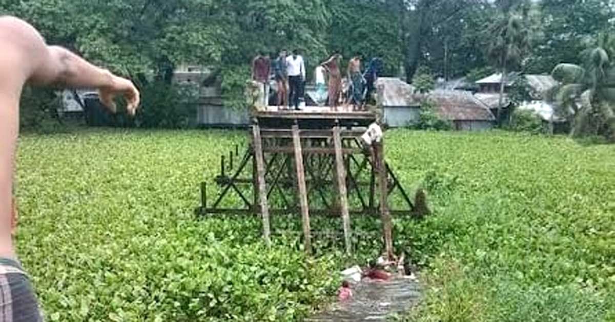 ব্রিজ-ভেঙে-বরযাত্রীবাহী-মাইক্রোবাস-অটোরিকশা-নদীতে-নিহত-৯