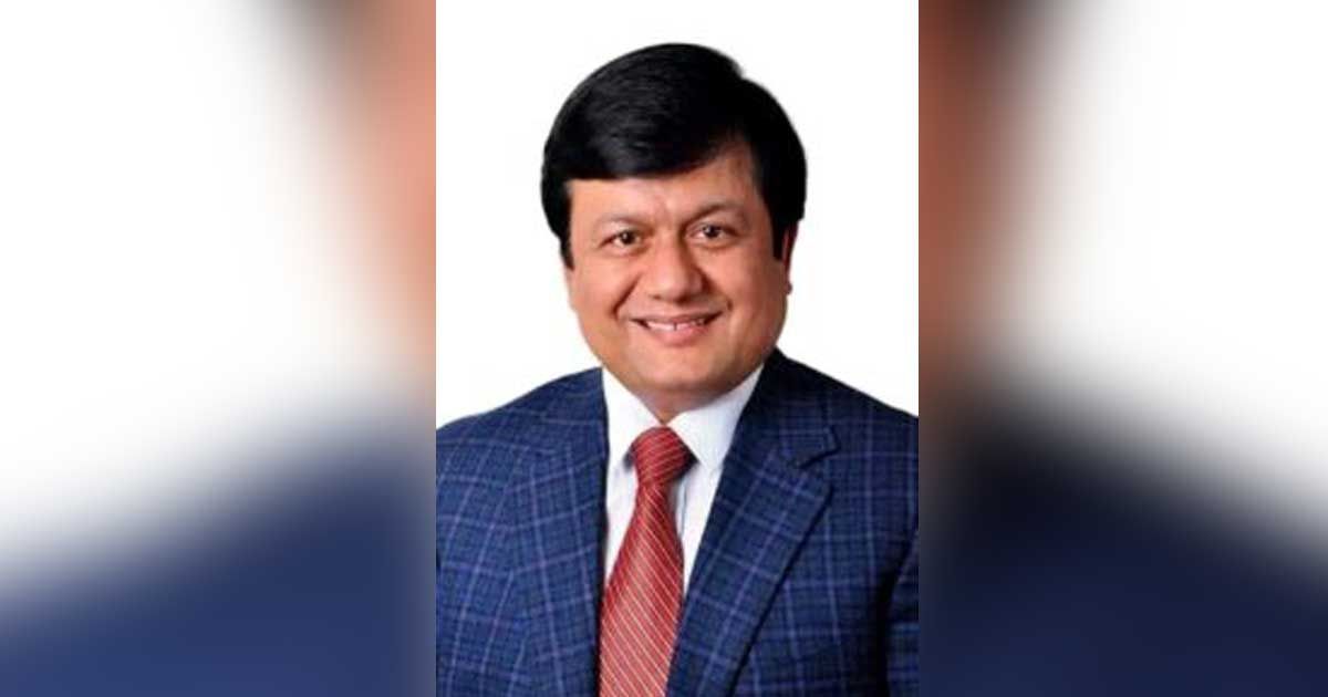 আলোচিত-কর্মকর্তা-মতিউর-স্ত্রী-ও-পুত্রের-দেশত্যাগে-নিষেধাজ্ঞা