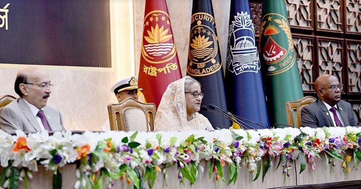 জনগণ-থেকে-বিচ্ছিন্ন-হলে-আমি-শেষ-হয়ে-যাব-প্রধানমন্ত্রী