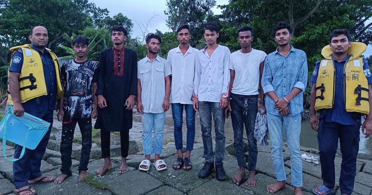 ৯৯৯-এ ফোন, মেঘনা থেকে ৭ ছাত্র উদ্ধার