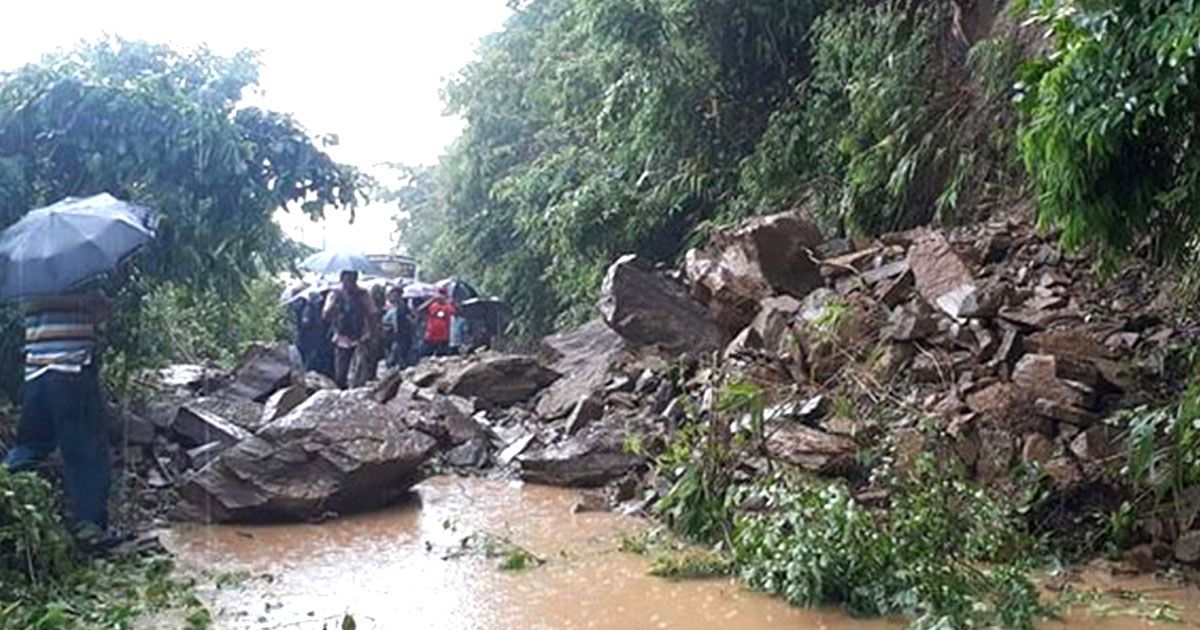 বান্দরবানে-ভারি-বর্ষণে-একাধিক-পাহাড়ে-ধস-বন্যার-শঙ্কা