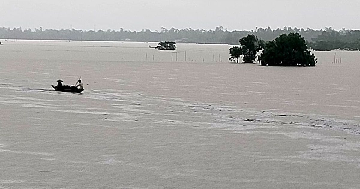 ঢল আর বৃষ্টিতে তৃতীয় দফা বন্যায় ডুবছে সিলেটের জনপদ
