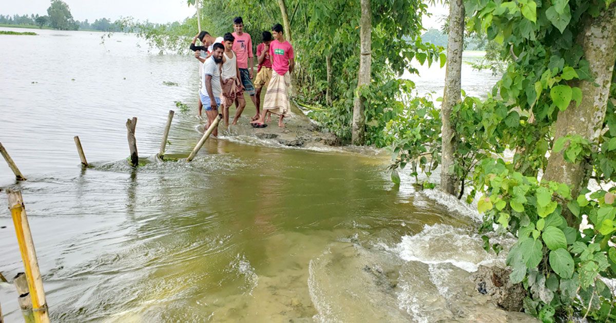 কুড়িগ্রামে-একের-পর-এক-বাঁধ-ভেঙে-ডুবছে-জনপদ