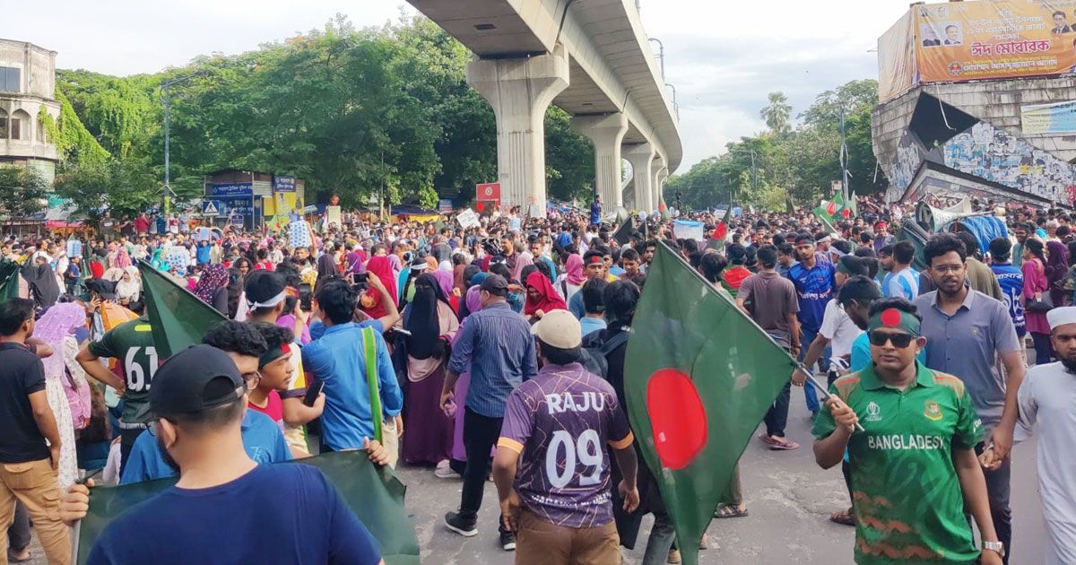 শাহবাগ-সায়েন্স-ল্যাব-পল্টন-ফার্মগেট-অবরোধ-শিক্ষার্থীদের