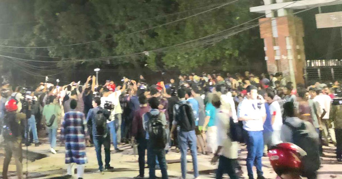 ঢাবির-শহীদুল্লাহ-হল-এলাকায়-ফের-ছাত্রলীগ-শিক্ষার্থী-সংঘর্ষ