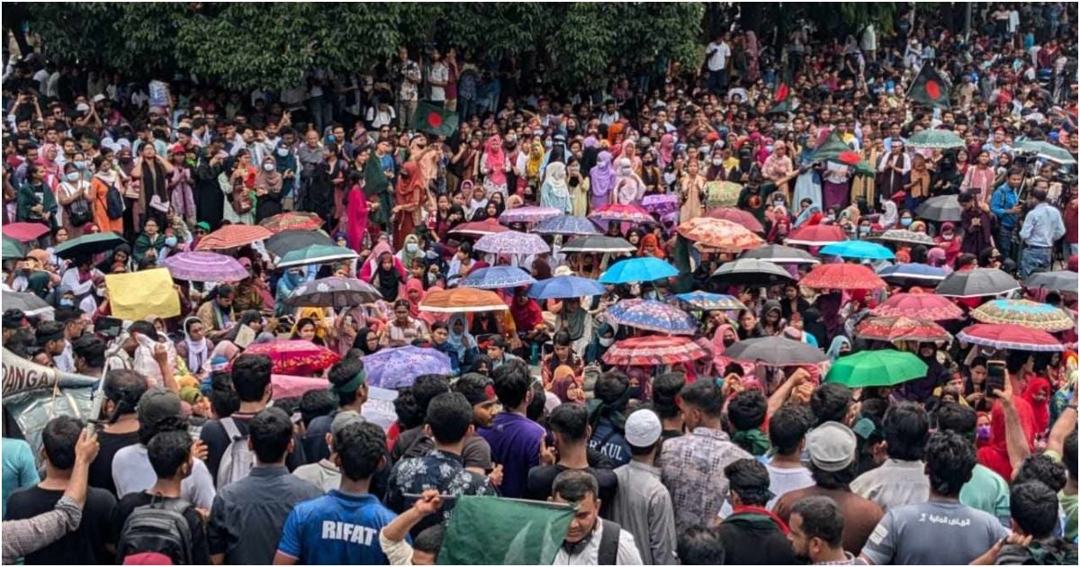 প্রধানমন্ত্রীর-বক্তব্য-প্রত্যাহারের-দাবিতে-ঢাবিতে-কোটা-আন্দোলনকারীদের-বিক্ষোভ