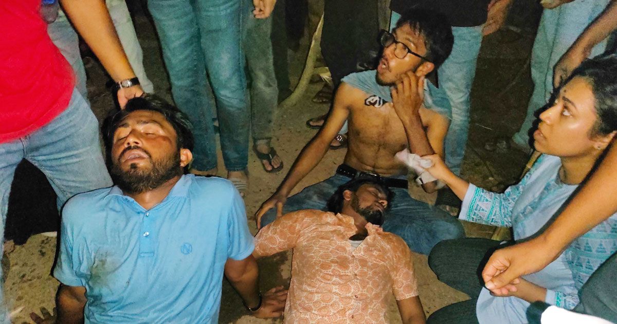 জাবিতে-শিক্ষার্থীদের-মিছিলে-ছাত্রলীগের-হামলা আহত-২০