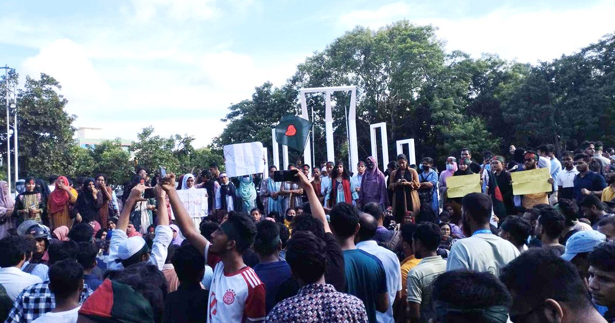 ঢাবি-ক্যাম্পাসে-থেমে-থেমে-ধাওয়া-পাল্টাধাওয়া