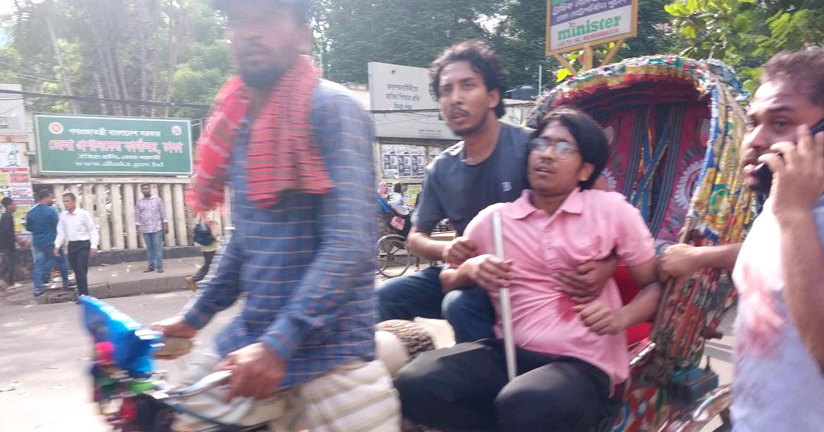 পুরান-ঢাকায়-জবির-চার-শিক্ষার্থীসহ-গুলিবিদ্ধ-৫