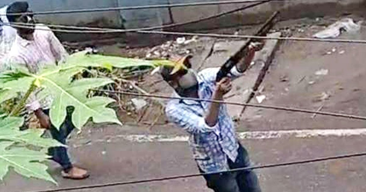 কুমিল্লায়-মিছিলে-ছাত্রলীগ-যুবলীগের-গুলি-১২-শিক্ষার্থী-আহত