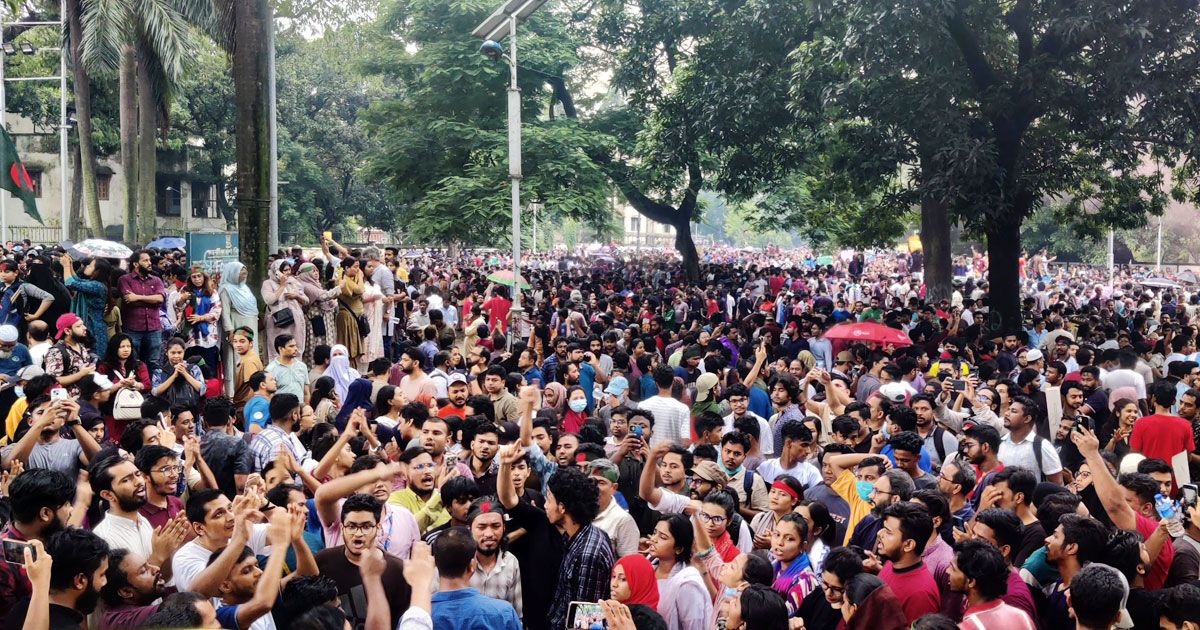সরকার পদত্যাগের এক দফা দাবি ঘোষণা শিক্ষার্থীদের