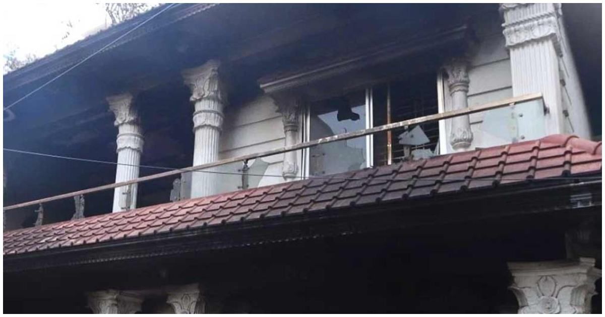 কুমিল্লায়-সাবেক-কাউন্সিলরের-বাড়িতে-আগুন-দিতে-গিয়ে-ছয়জনের-মৃত্যু