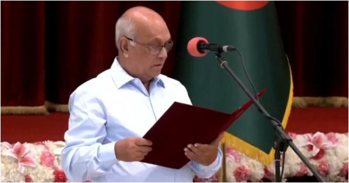 উপদেষ্টা-হিসেবে-শপথ-ফারুক-ই-আজমের