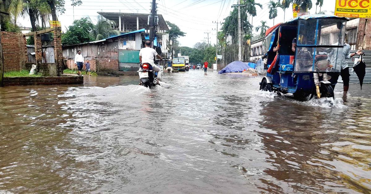 নোয়াখালীতে-আবারও-বাড়ছে-বন্যার-পানি-মৃত্যু-৫