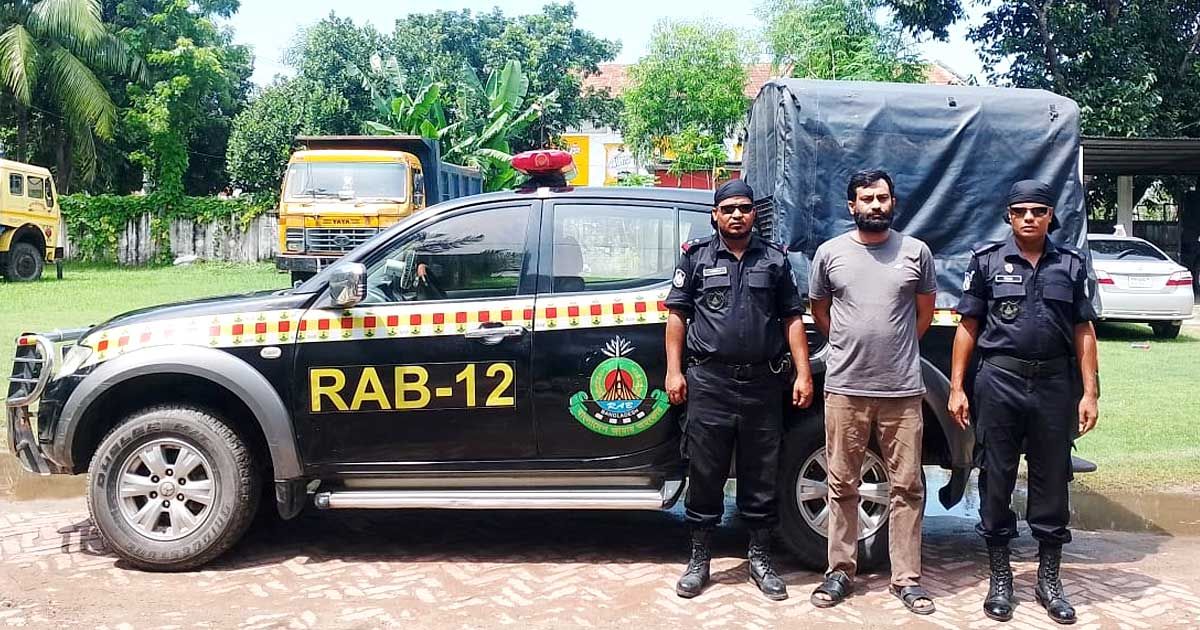 সাবেক-ভূমিমন্ত্রী-ডিলুর-ছেলে-অস্ত্র-ও-মাদকসহ-গ্রেপ্তার