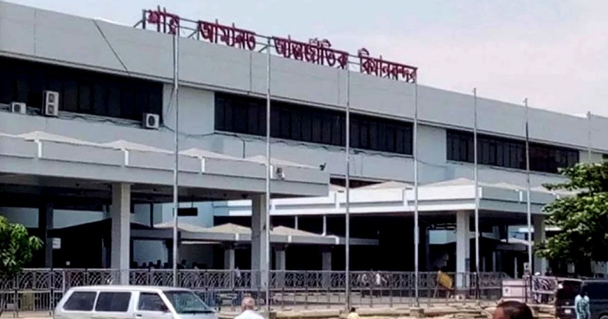 আমিরাতে ক্ষমা পাওয়া আরও ১০ প্রবাসী চট্টগ্রামে ফিরেছেন