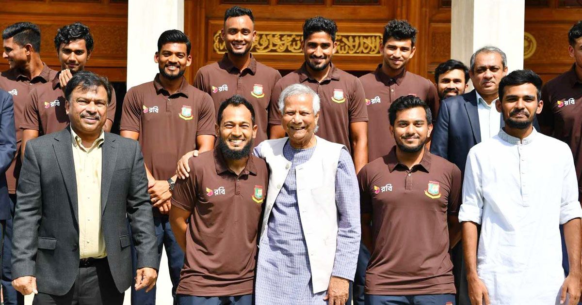 ক্রিকেটারদের অভিনন্দন জানালেন প্রধান উপদেষ্টা