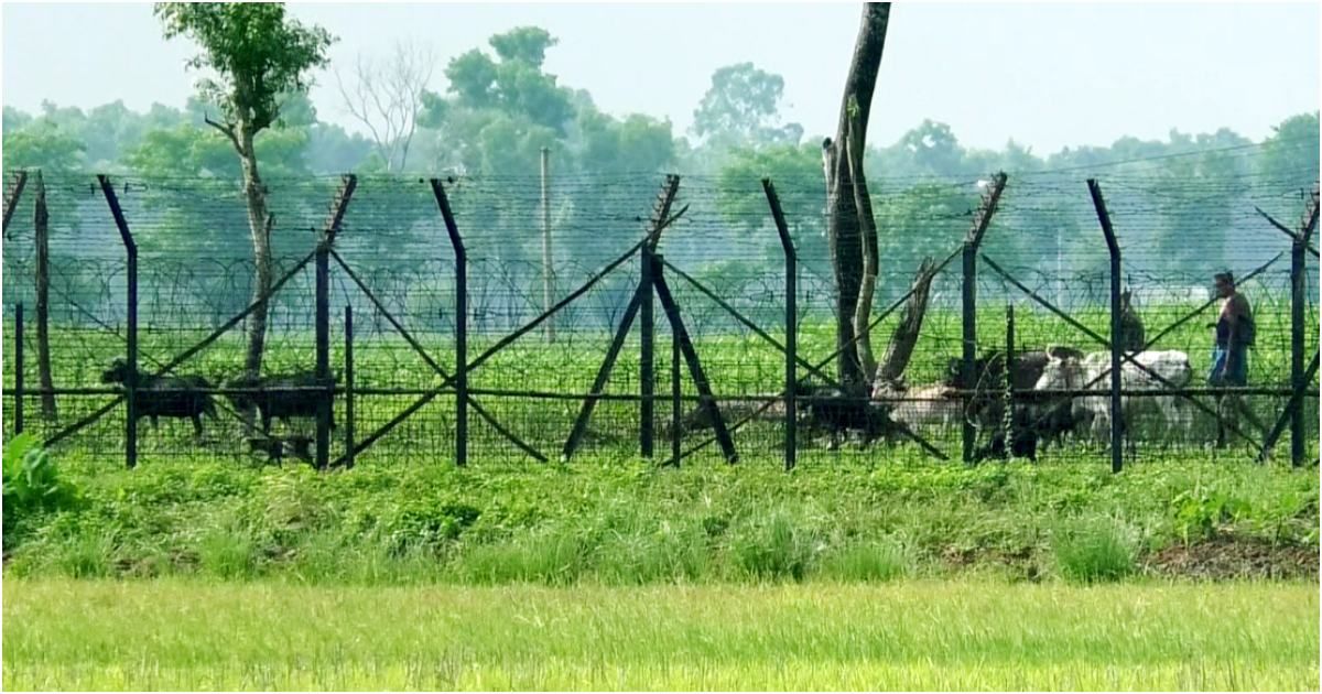 নওগাঁ-সীমান্তের-ওপারে-বিএসএফের-হাতে-দুই-বাংলাদেশি-আটক
