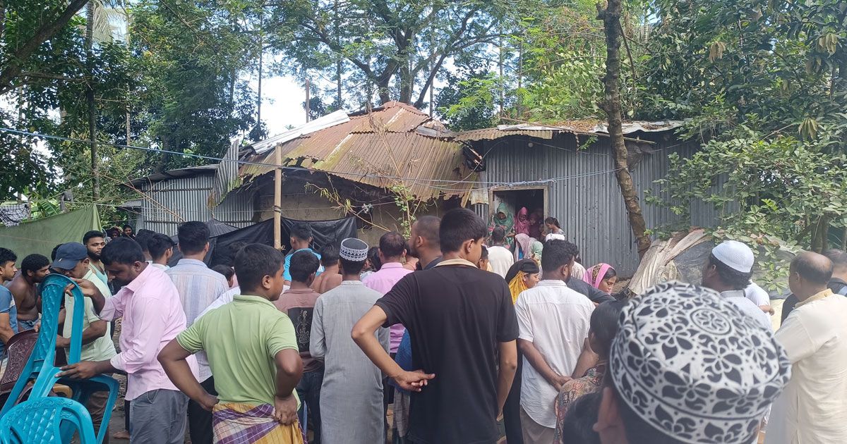 আনোয়ারায় বন্য হাতির তাণ্ডব, নারীসহ দু’জনের প্রাণহানি