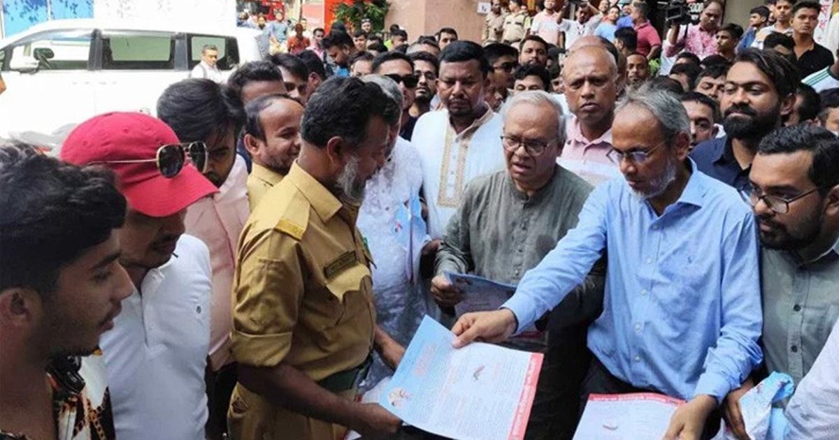 গণতন্ত্রকামীদের-পক্ষের-মেধাবী-লোক-প্রশাসনে-বসান-রিজভী