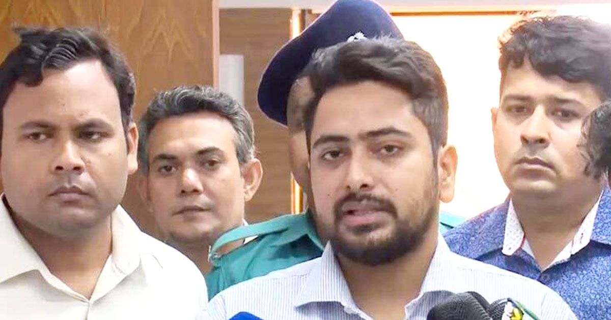 বঙ্গবন্ধুকে-জাতির-জনক-মনে-করে-না-এই-সরকার-তথ্য-উপদেষ্টা
