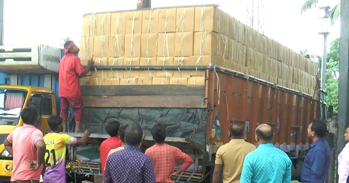 বেনাপোল-দিয়ে-পঞ্চম-চালানে-এলো-২৩১৮৪০-পিস-ডিম