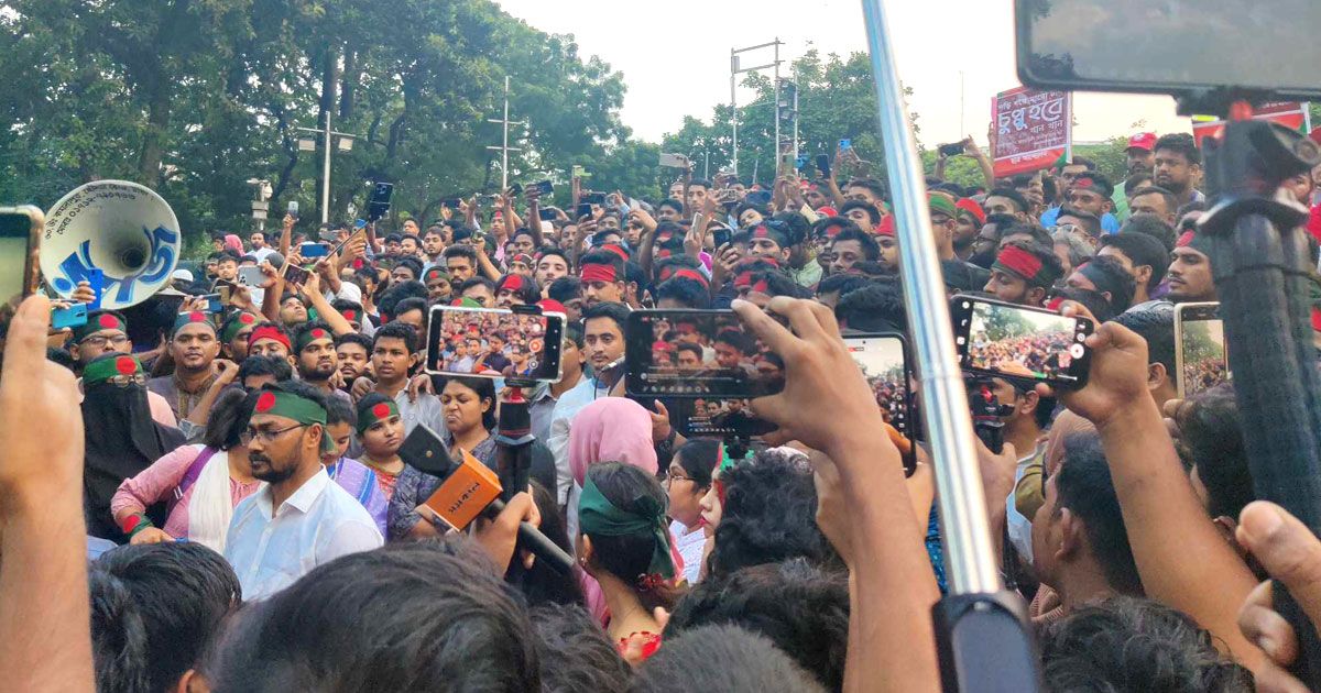 চলতি-সপ্তাহের-মধ্যে-রাষ্ট্রপতিকে-পদচ্যুত-করার-আল্টিমেটাম
