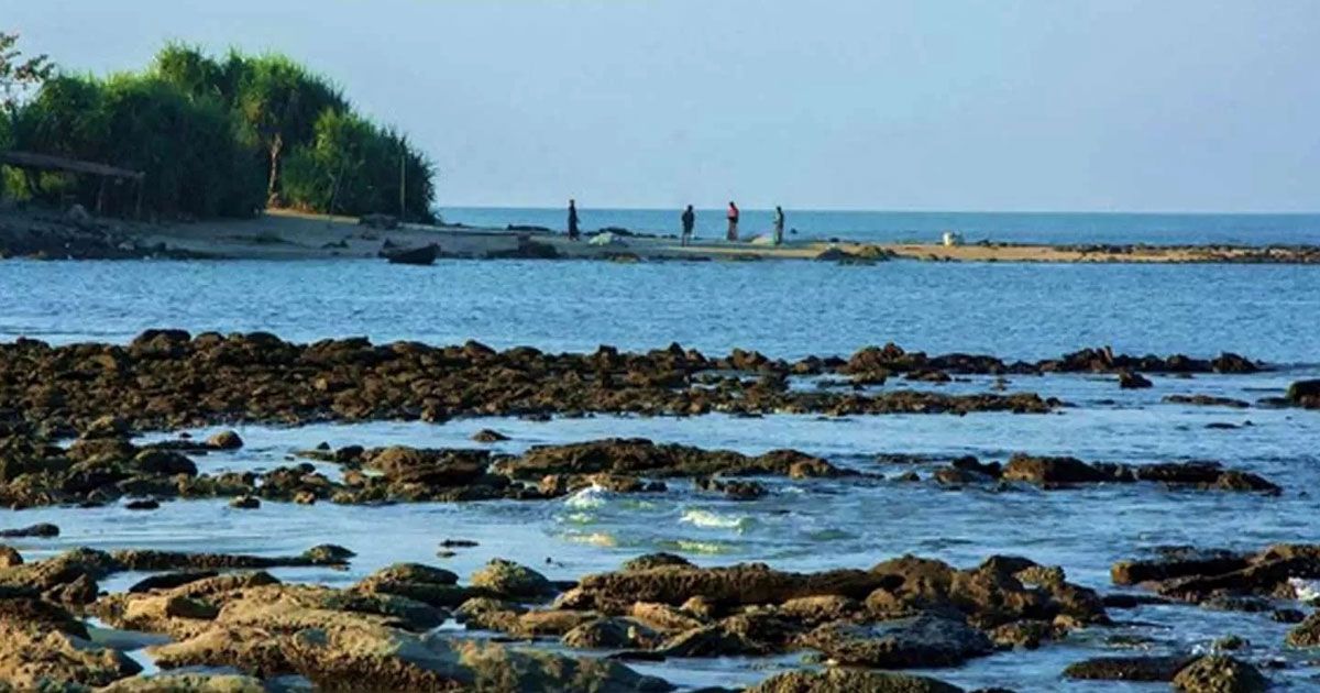 সেন্ট-মার্টিনে-সীমিত-হলো-পর্যটক