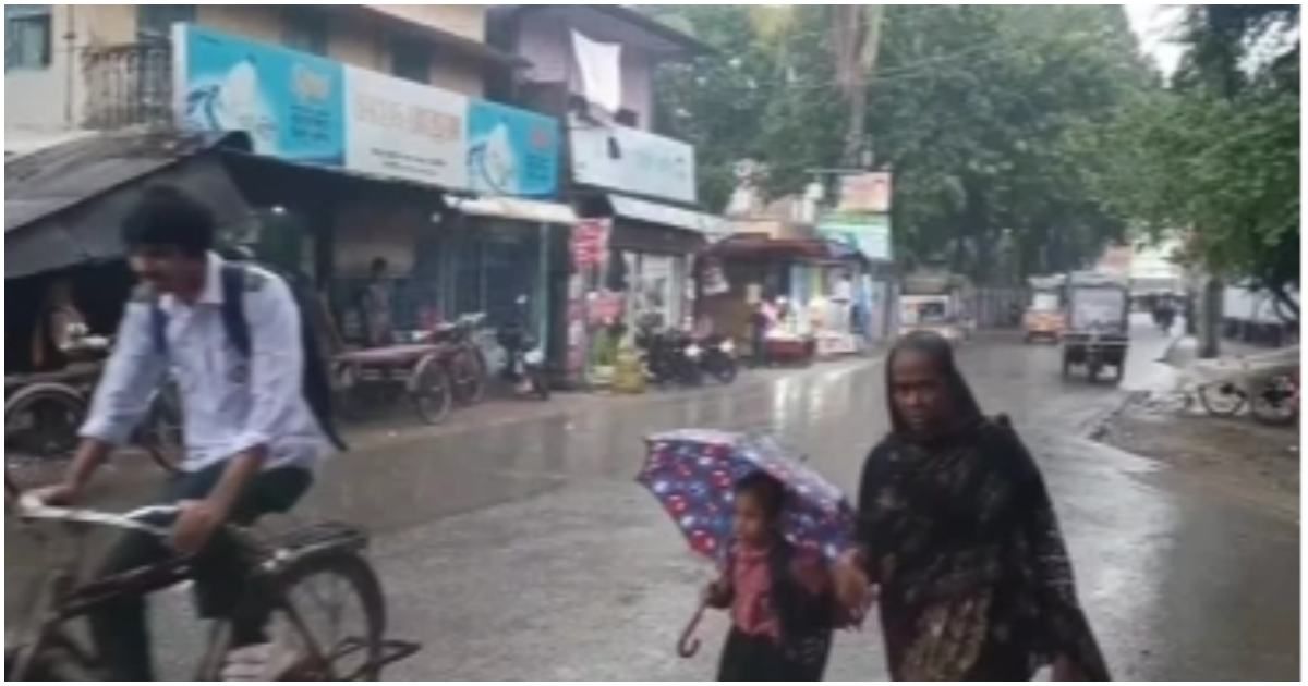 ঘূর্ণিঝড়-দানা-সাতক্ষীরা-উপকূলে-বৃষ্টি-৮৮৭-আশ্রয়কেন্দ্র-চালু