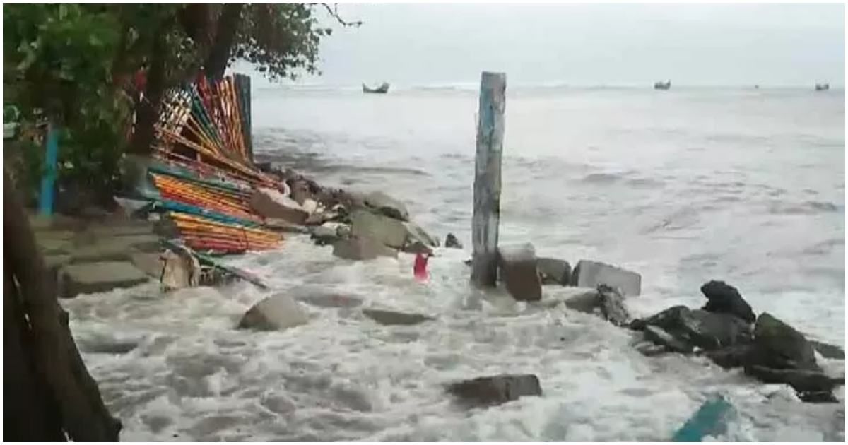 ‘দানা’র প্রভাবে দুই-তিন ফুট উচ্চতার জলোচ্ছ্বাস হতে পারে উপকূলে