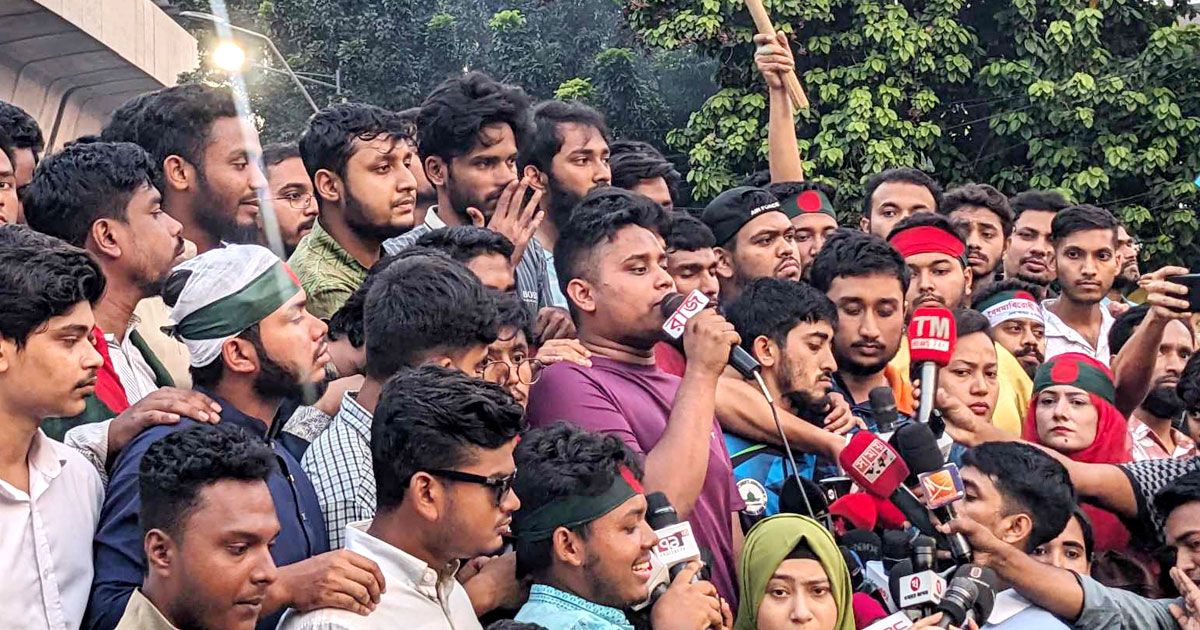 ফ্যাসিবাদের-দোসরদের-পুনর্বাসন-দেখতে-চাই-না-হাসনাত-আবদুল্লাহ
