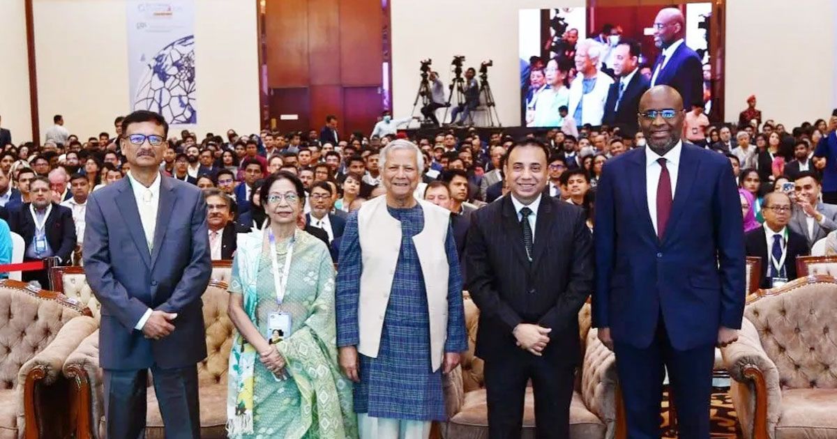 ভূ-রাজনৈতিক স্বার্থের আবর্তে আটকা পড়েছে বাংলাদেশ