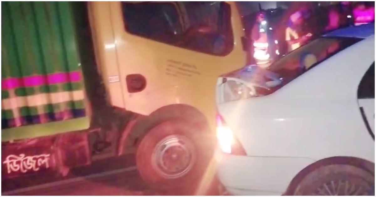 ঘন-কুয়াশায়-প্রাইভেট-কারে-কাভার্ড-ভ্যানের-ধাক্কায়-নারী-নিহত-আহত-৫