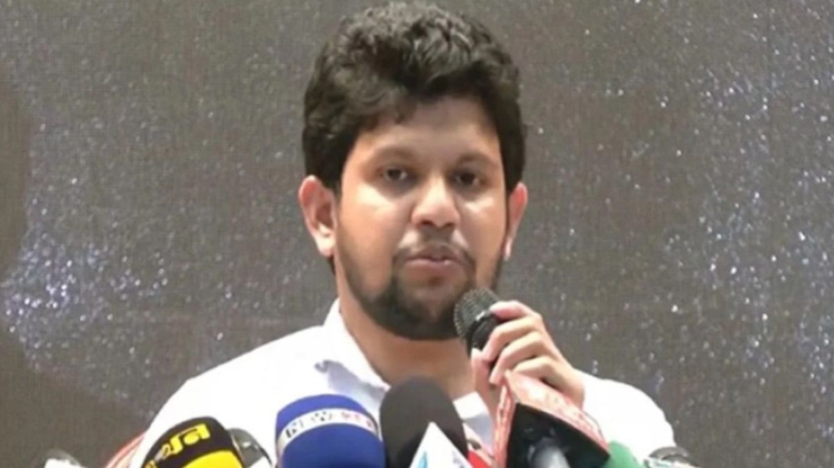 চরমপন্থার সুযোগ কাউকে নিতে দেওয়া হবে না: তথ্য উপদেষ্টা