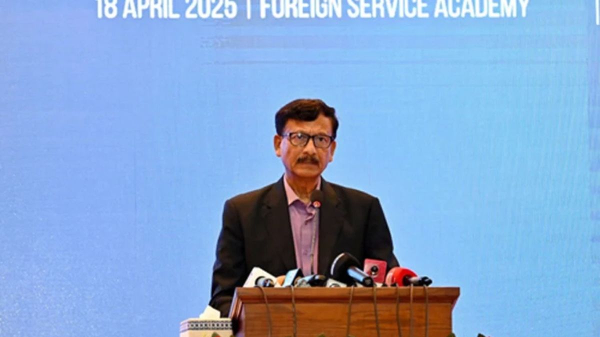 Government-will-increase-manpower-in-Bangladesh-missions-Tawhid