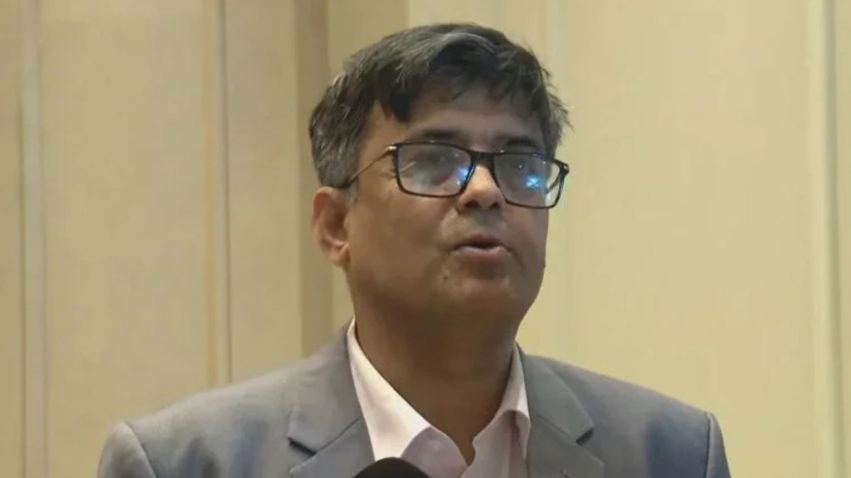 সরকার শিগগিরই স্থলভিত্তিক এলএনজি টার্মিনাল স্থাপন করবে: প্রেস সচিব