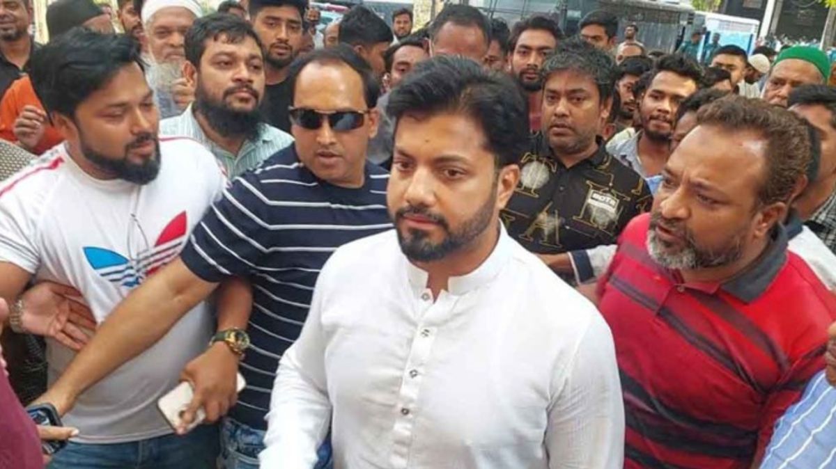 দ্রুত আদালতের রায় বাস্তবায়নের
দাবি ইশরাকের